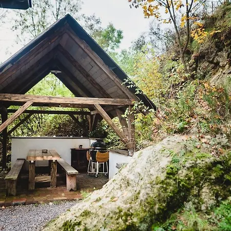 Jedinecne Byvanie V Blizkosti Banskej Stiavnice Bansky Studenec