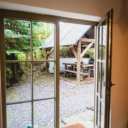 Jedinecne Byvanie V Blizkosti Banskej Stiavnice Ferienhaus Bansky Studenec